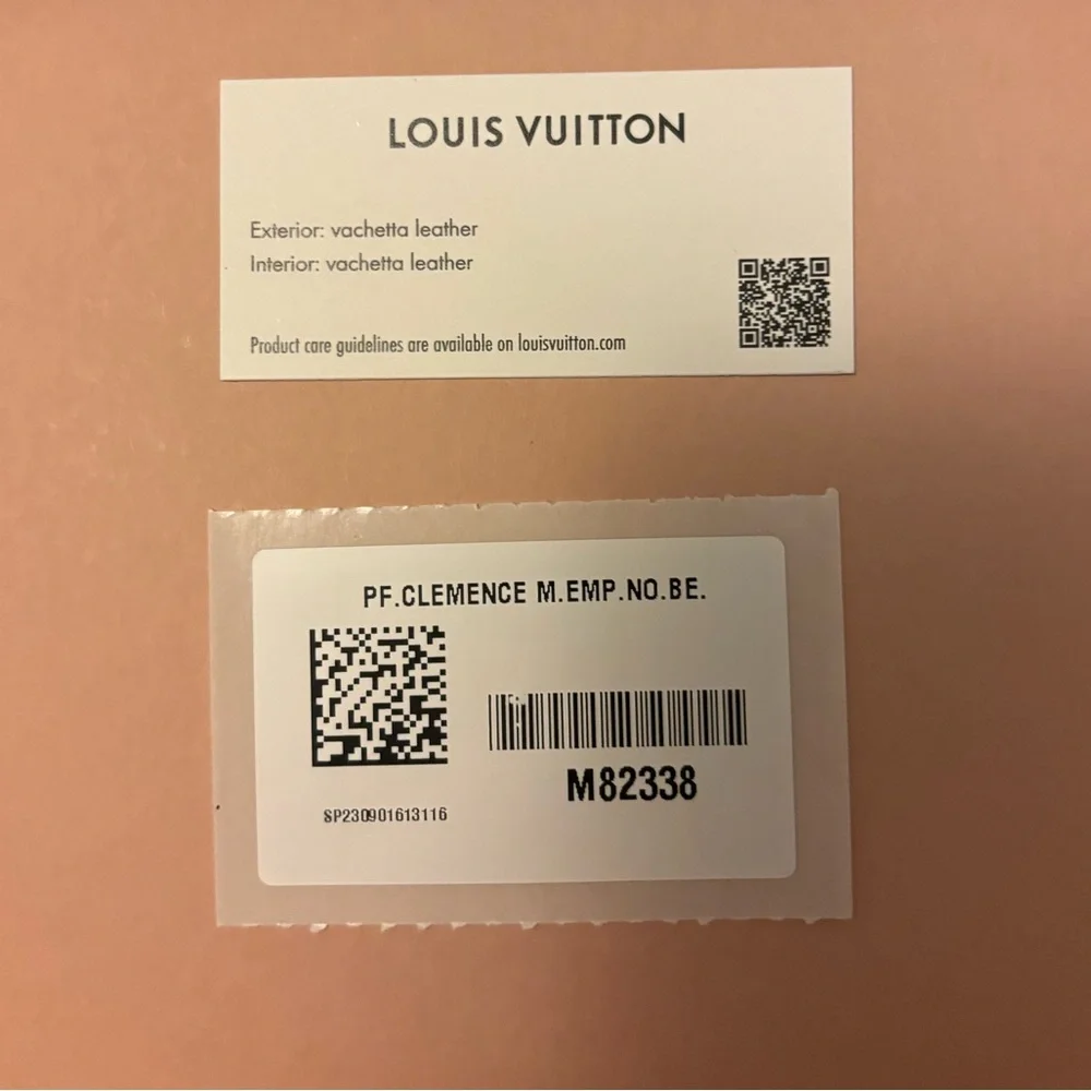 LOUIS VUITTON Clemence Wallet (Black) - Picture 7 of 7